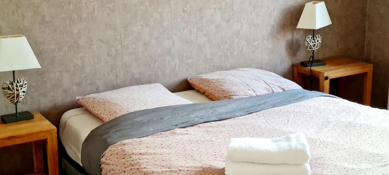קונקרנו Appartement Vue Mer מראה חיצוני תמונה